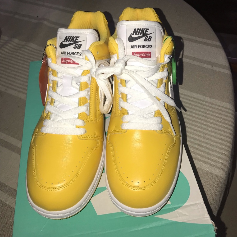 DS Supreme AF2 size 9.5